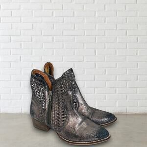 Seychelles Womens Woven Leather Ankle Boots 7 Metallic Pewter Western Style